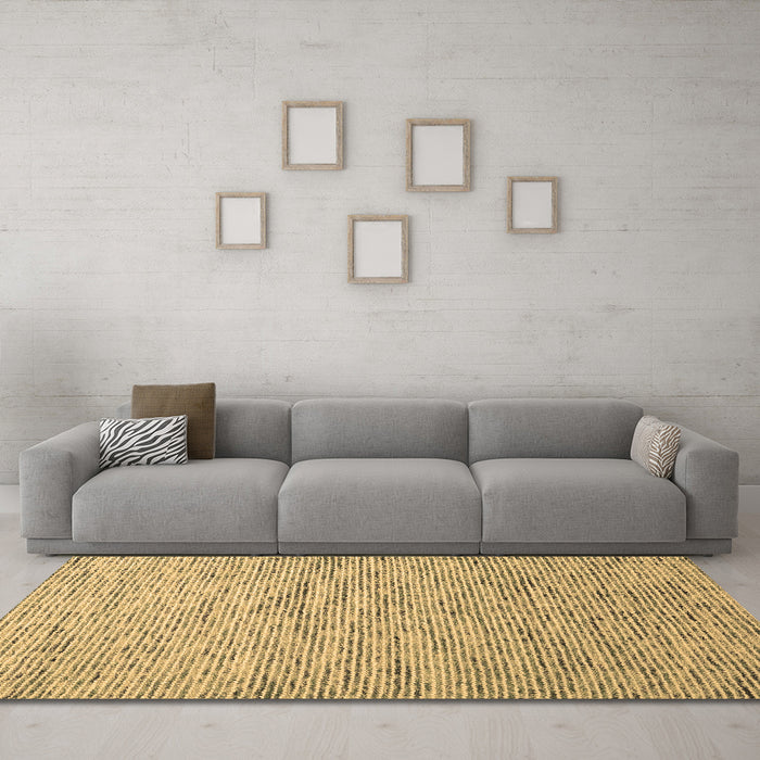 Machine Washable Abstract Brown Contemporary Rug in a Living Room,, wshcon1854brn
