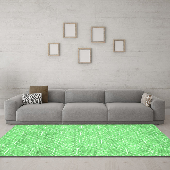 Machine Washable Abstract Emerald Green Contemporary Area Rugs in a Living Room,, wshcon1855emgrn