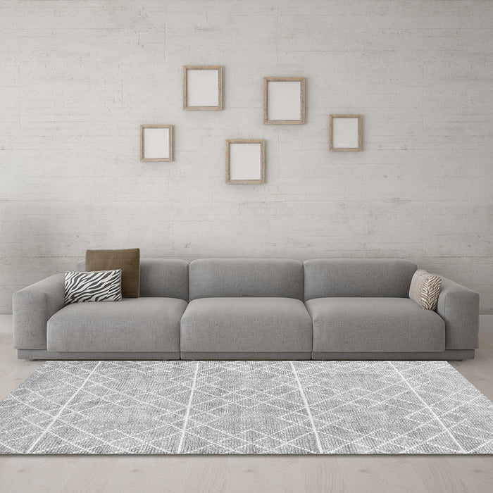 Machine Washable Abstract Gray Contemporary Rug in a Living Room,, wshcon1856gry