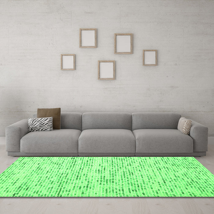 Machine Washable Solid Green Modern Area Rugs in a Living Room,, wshcon1857grn