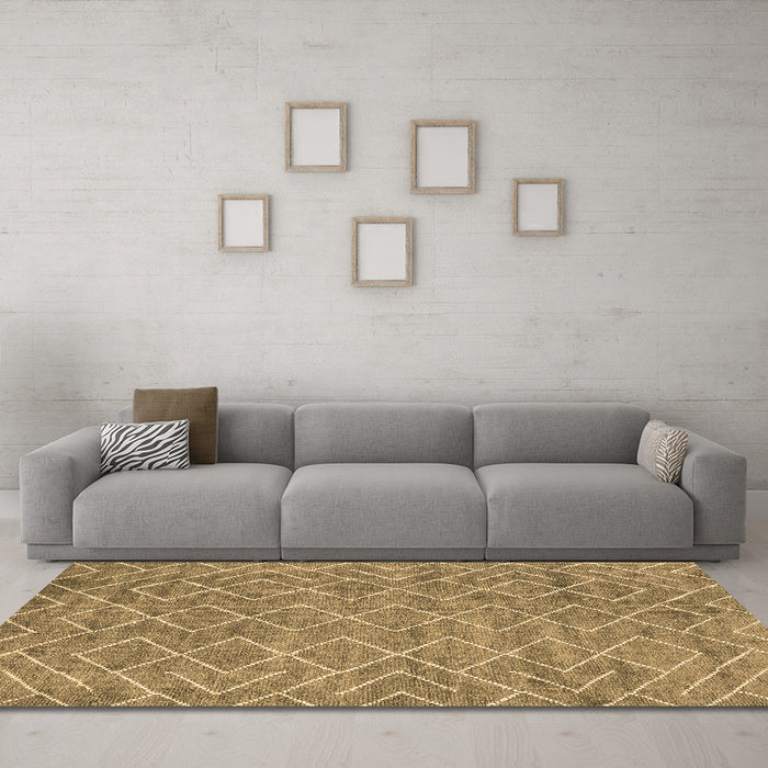 Machine Washable Abstract Brown Contemporary Rug in a Living Room,, wshcon1859brn