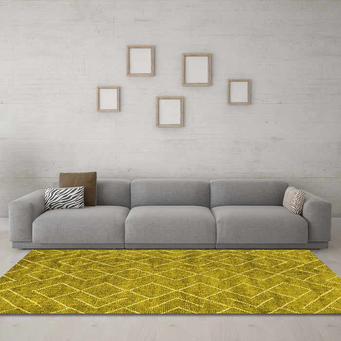 Machine Washable Abstract Yellow Contemporary Rug in a Living Room, wshcon1859yw