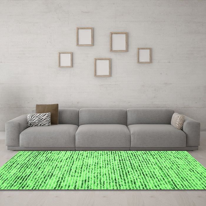 Machine Washable Abstract Green Contemporary Area Rugs in a Living Room,, wshcon1862grn