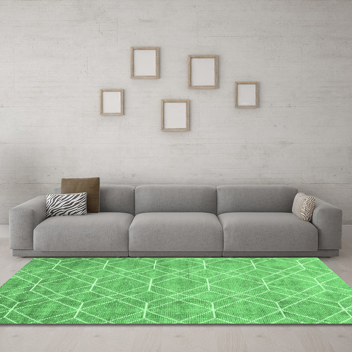 Machine Washable Abstract Emerald Green Contemporary Area Rugs in a Living Room,, wshcon1865emgrn