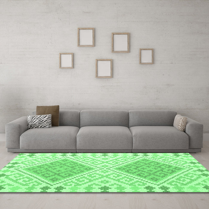 Machine Washable Southwestern Emerald Green Country Area Rugs in a Living Room,, wshcon1869emgrn