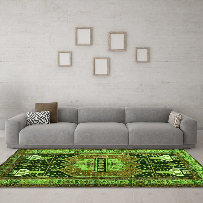 Machine Washable Abstract Green Contemporary Area Rugs in a Living Room,, wshcon1878grn