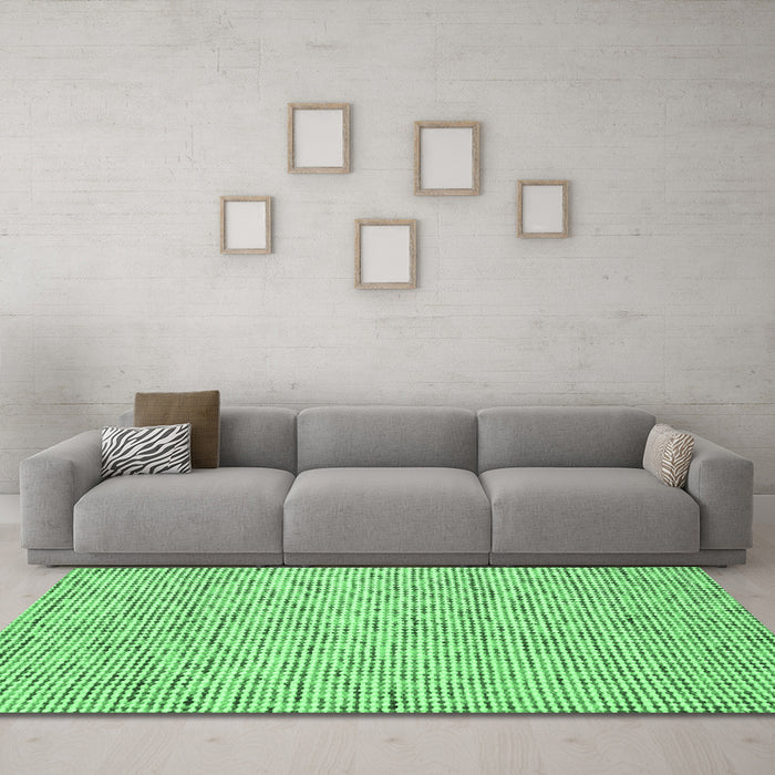Machine Washable Abstract Emerald Green Contemporary Area Rugs in a Living Room,, wshcon1879emgrn