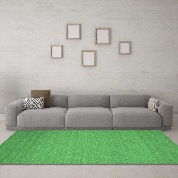 Machine Washable Abstract Emerald Green Contemporary Area Rugs in a Living Room,, wshcon187emgrn