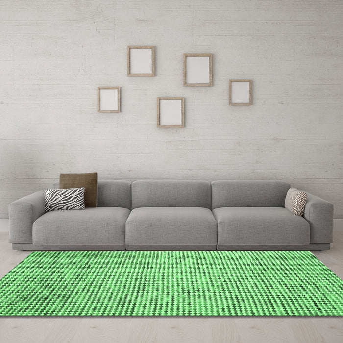Machine Washable Abstract Emerald Green Contemporary Area Rugs in a Living Room,, wshcon1880emgrn