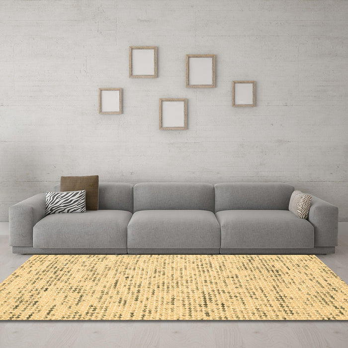 Machine Washable Abstract Brown Contemporary Rug in a Living Room,, wshcon1881brn