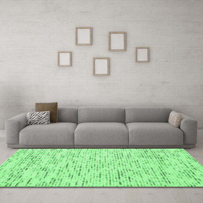 Machine Washable Abstract Emerald Green Contemporary Area Rugs in a Living Room,, wshcon1881emgrn