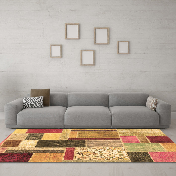 Machine Washable Patchwork Brown Transitional Rug in a Living Room,, wshcon1891brn