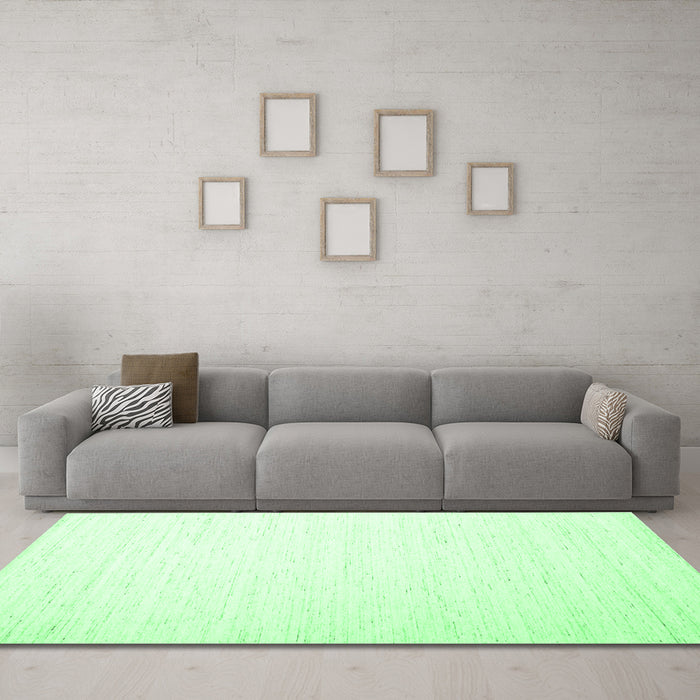 Machine Washable Solid Emerald Green Modern Area Rugs in a Living Room,, wshcon1899emgrn