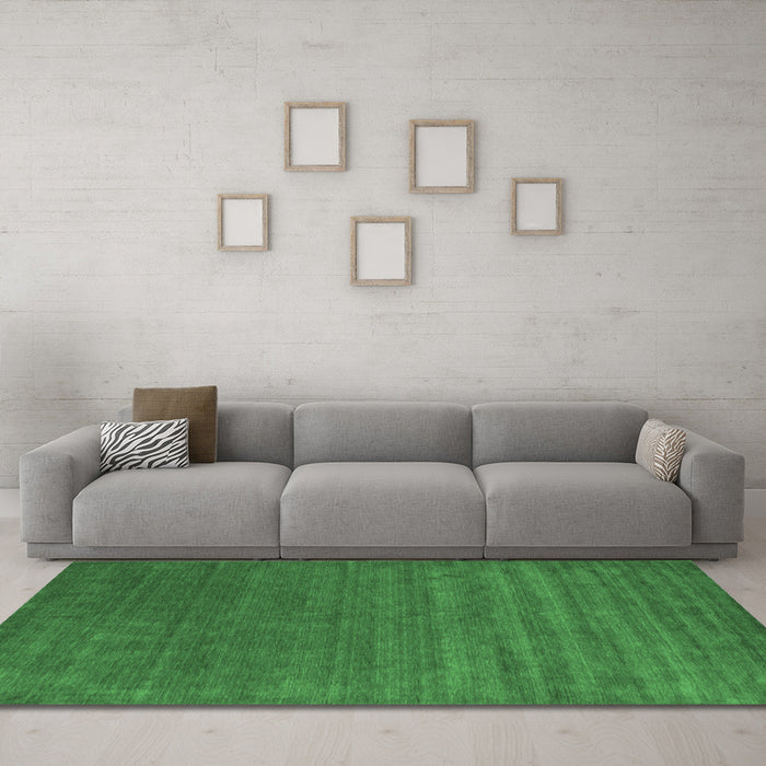 Machine Washable Abstract Emerald Green Contemporary Area Rugs in a Living Room,, wshcon18emgrn