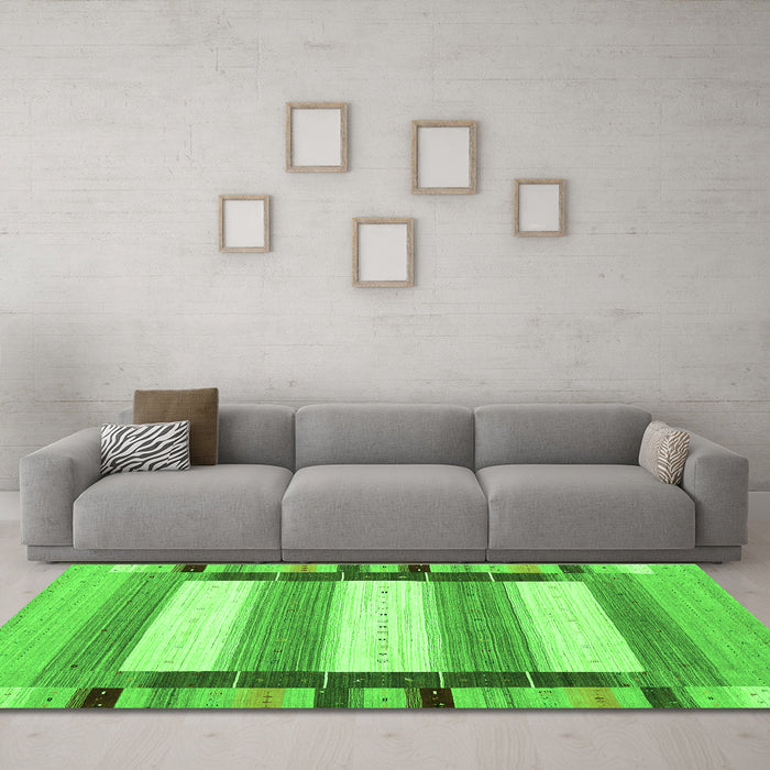 Machine Washable Abstract Green Contemporary Area Rugs in a Living Room,, wshcon1903grn