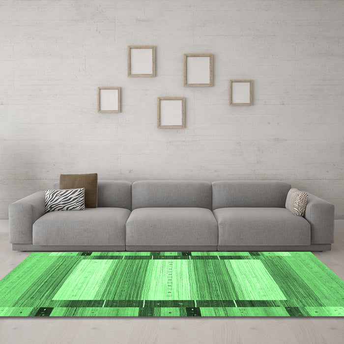 Machine Washable Abstract Emerald Green Contemporary Area Rugs in a Living Room,, wshcon1903emgrn