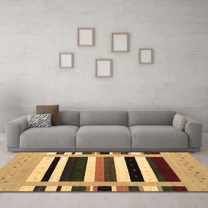 Machine Washable Abstract Brown Contemporary Rug in a Living Room,, wshcon1904brn