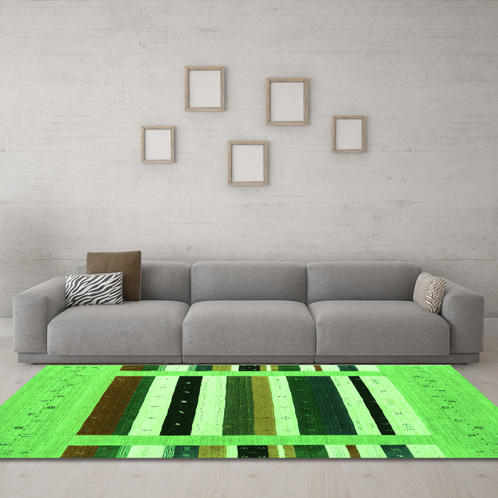 Machine Washable Abstract Green Contemporary Area Rugs in a Living Room,, wshcon1905grn
