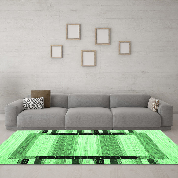 Machine Washable Abstract Emerald Green Contemporary Area Rugs in a Living Room,, wshcon1906emgrn