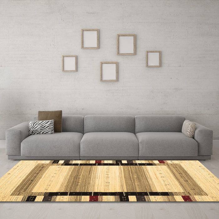 Machine Washable Abstract Brown Contemporary Rug in a Living Room,, wshcon1906brn