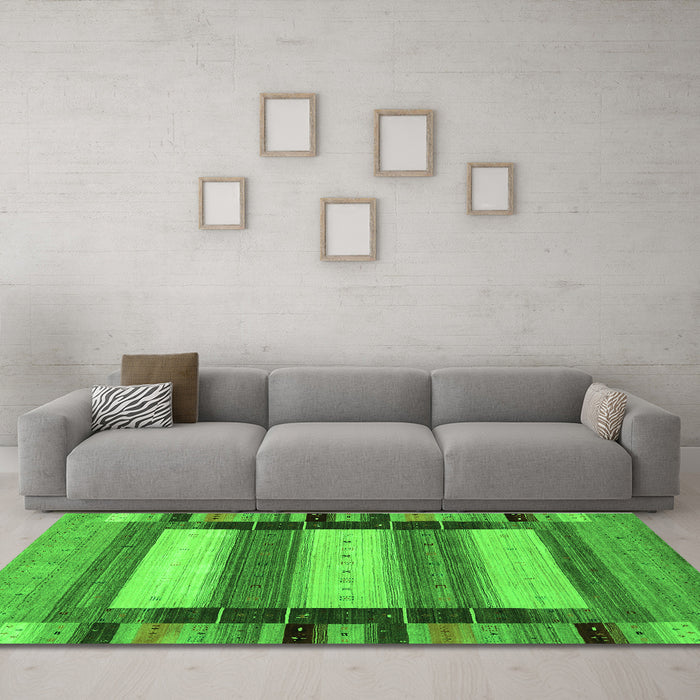 Machine Washable Abstract Green Contemporary Area Rugs in a Living Room,, wshcon1910grn