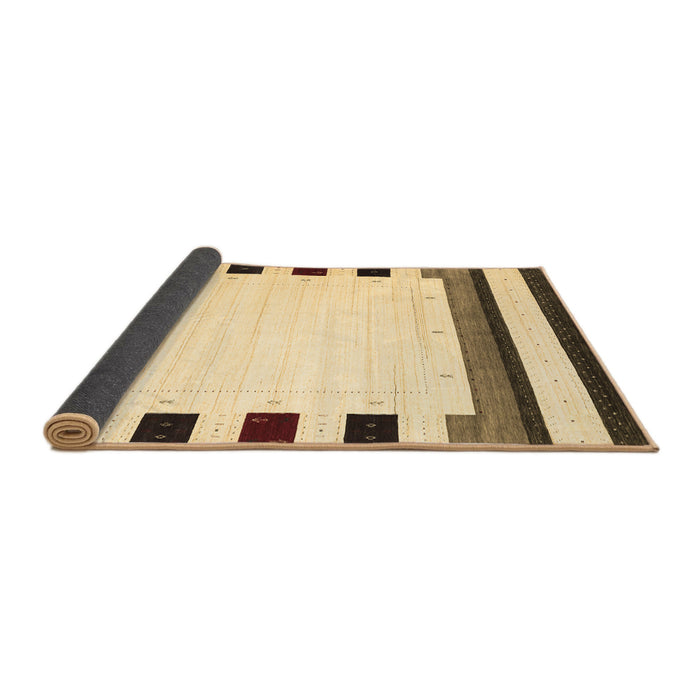 Sideview of Solid Brown Modern Rug, con1912brn