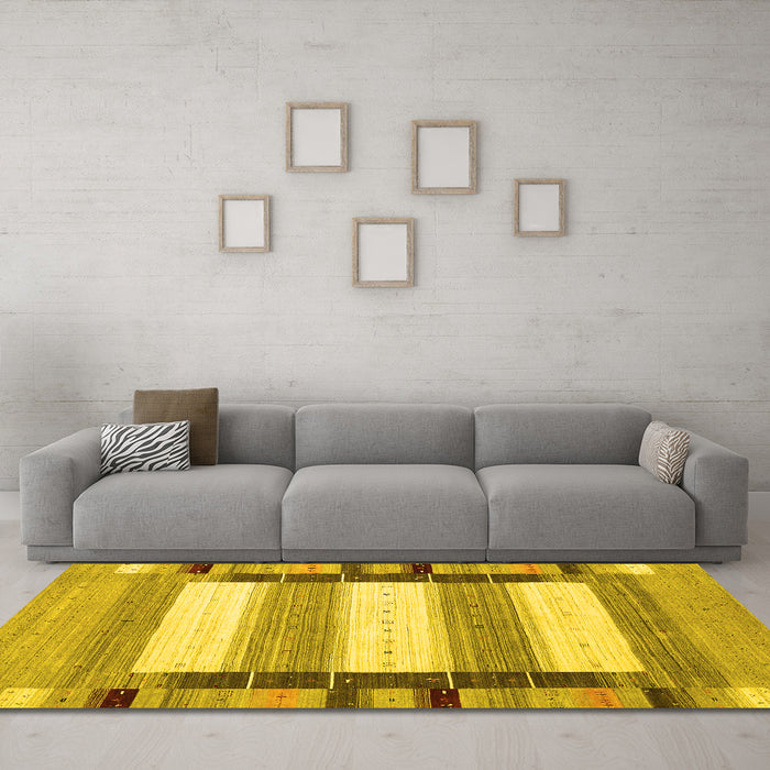 Machine Washable Abstract Yellow Contemporary Rug in a Living Room, wshcon1913yw
