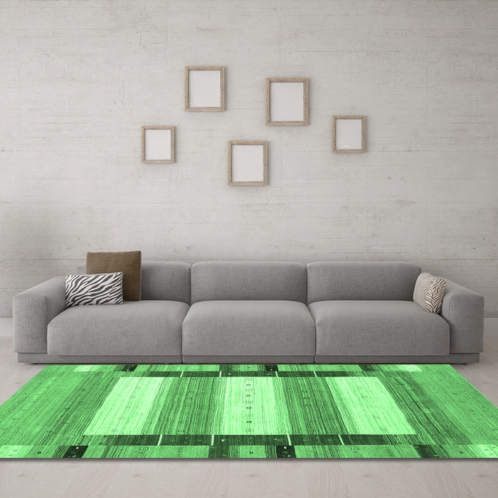 Machine Washable Abstract Emerald Green Contemporary Area Rugs in a Living Room,, wshcon1913emgrn