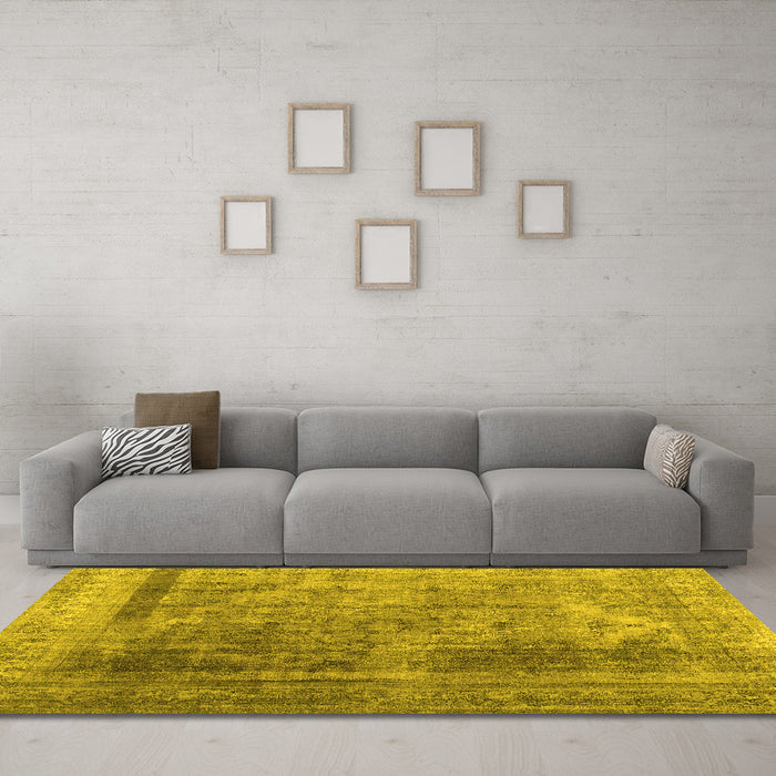 Machine Washable Abstract Yellow Contemporary Rug in a Living Room, wshcon1917yw