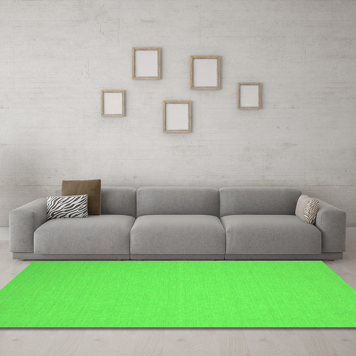 Machine Washable Solid Green Modern Area Rugs in a Living Room,, wshcon191grn