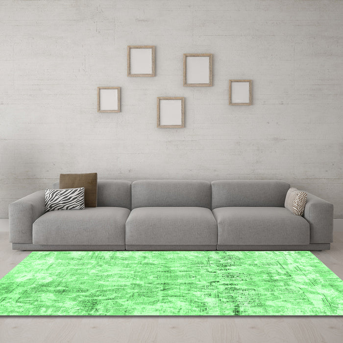 Machine Washable Abstract Emerald Green Contemporary Area Rugs in a Living Room,, wshcon1932emgrn