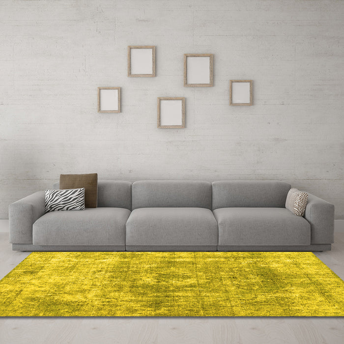 Machine Washable Abstract Yellow Contemporary Rug in a Living Room, wshcon1933yw