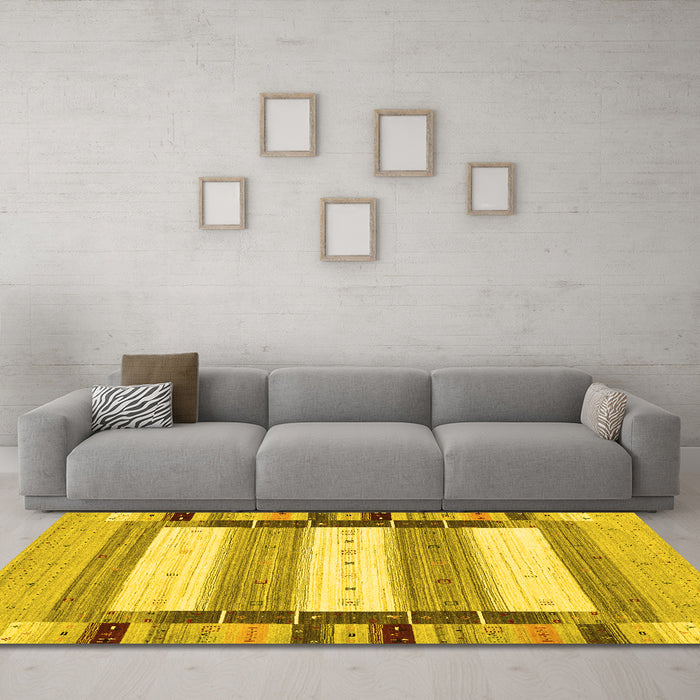Machine Washable Abstract Yellow Contemporary Rug in a Living Room, wshcon1955yw