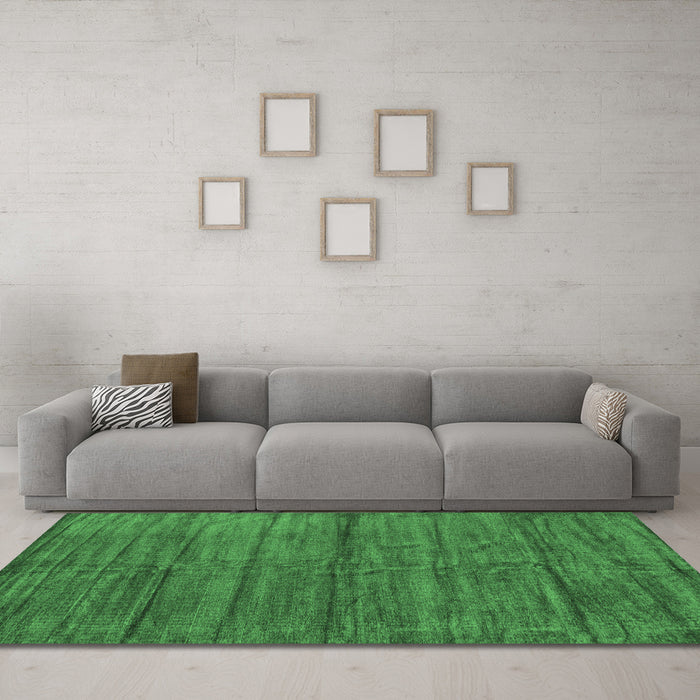 Machine Washable Abstract Emerald Green Contemporary Area Rugs in a Living Room,, wshcon1957emgrn