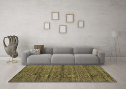 Machine Washable Abstract Brown Contemporary Rug in a Living Room,, wshcon1957brn