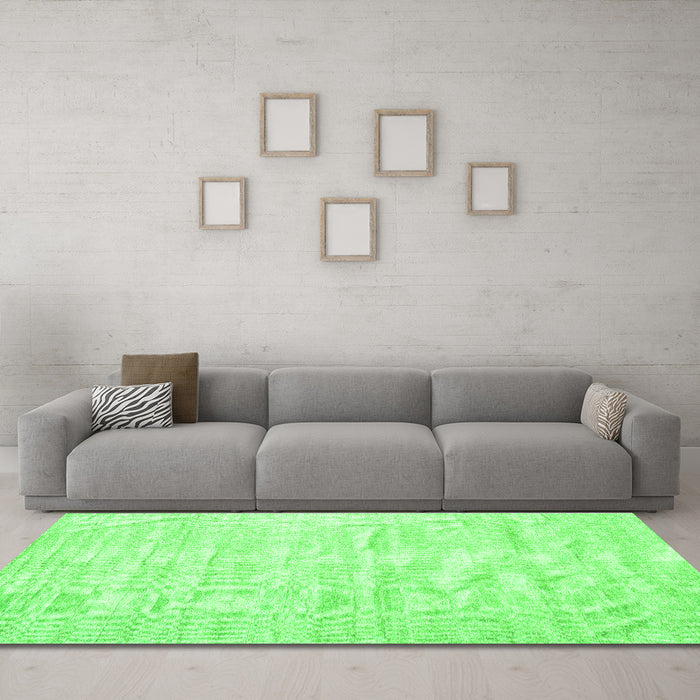 Machine Washable Solid Green Modern Area Rugs in a Living Room,, wshcon1960grn