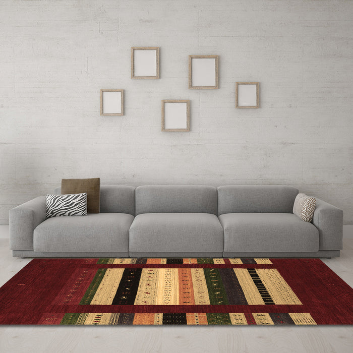 Machine Washable Abstract Brown Contemporary Rug in a Living Room,, wshcon1961brn