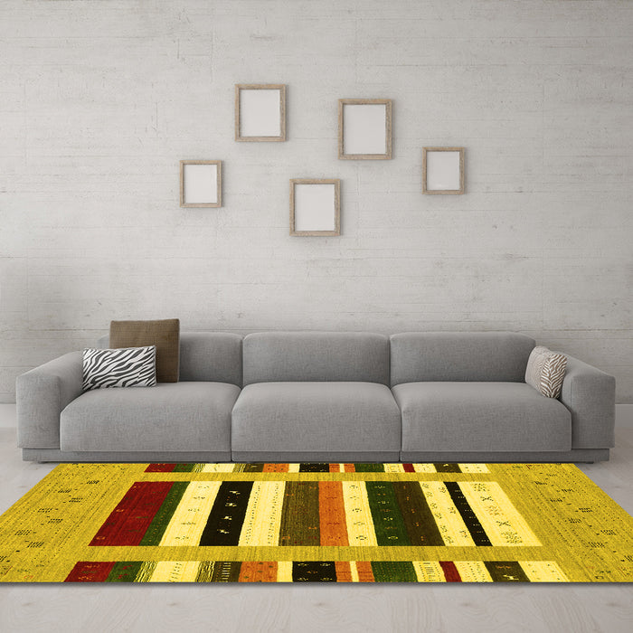 Machine Washable Abstract Yellow Contemporary Rug in a Living Room, wshcon1962yw