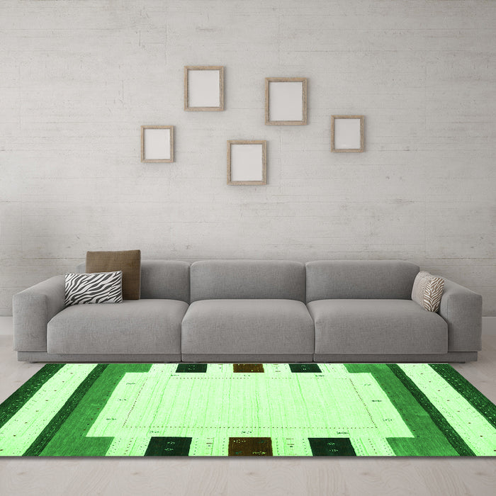 Machine Washable Solid Green Modern Area Rugs in a Living Room,, wshcon1963grn