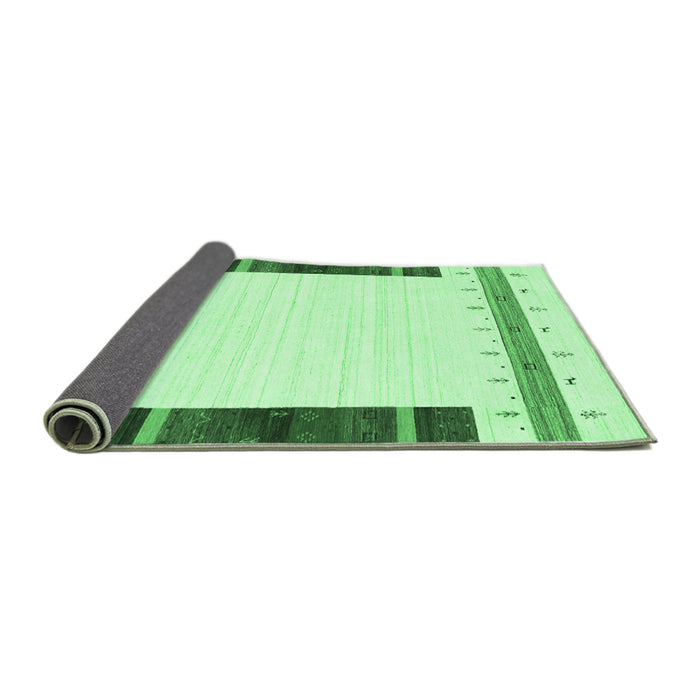 Sideview of Solid Emerald Green Modern Rug, con1967emgrn