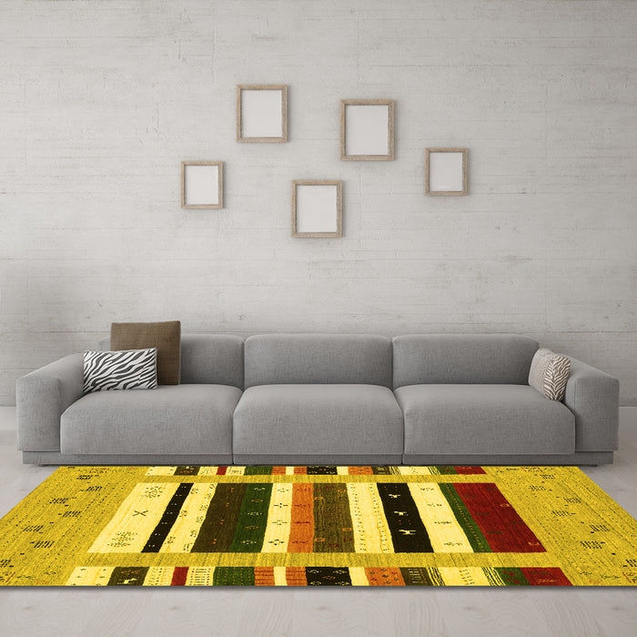 Machine Washable Abstract Yellow Contemporary Rug in a Living Room, wshcon1968yw
