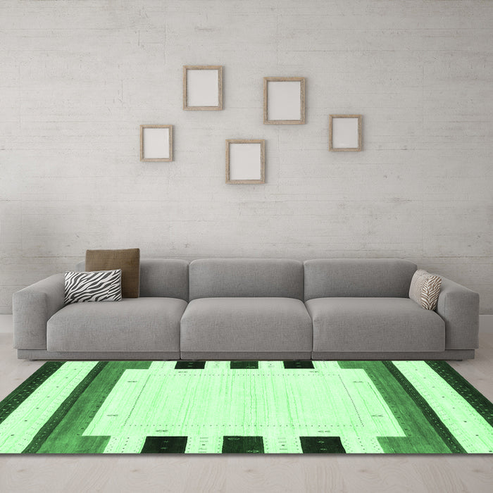 Machine Washable Solid Emerald Green Modern Area Rugs in a Living Room,, wshcon1971emgrn