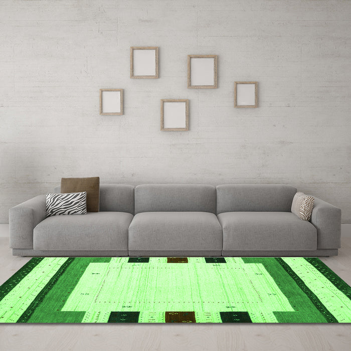Machine Washable Solid Green Modern Area Rugs in a Living Room,, wshcon1972grn