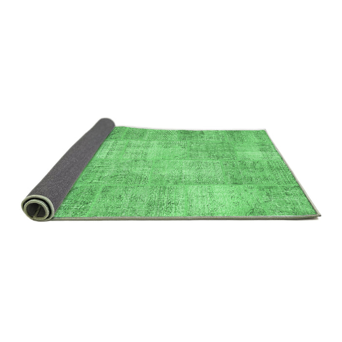 Sideview of Patchwork Emerald Green Transitional Rug, con1978emgrn