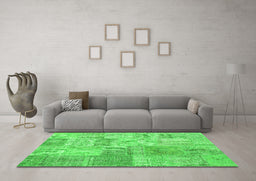 Machine Washable Patchwork Green Transitional Area Rugs in a Living Room,, wshcon1979grn