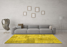Machine Washable Patchwork Yellow Transitional Rug in a Living Room, wshcon1979yw