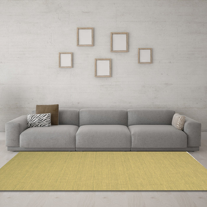 Machine Washable Abstract Brown Contemporary Rug in a Living Room,, wshcon197brn