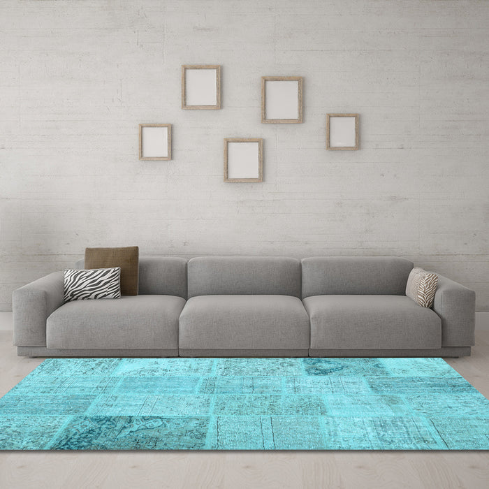 Machine Washable Patchwork Light Blue Transitional Rug in a Living Room, wshcon1984lblu