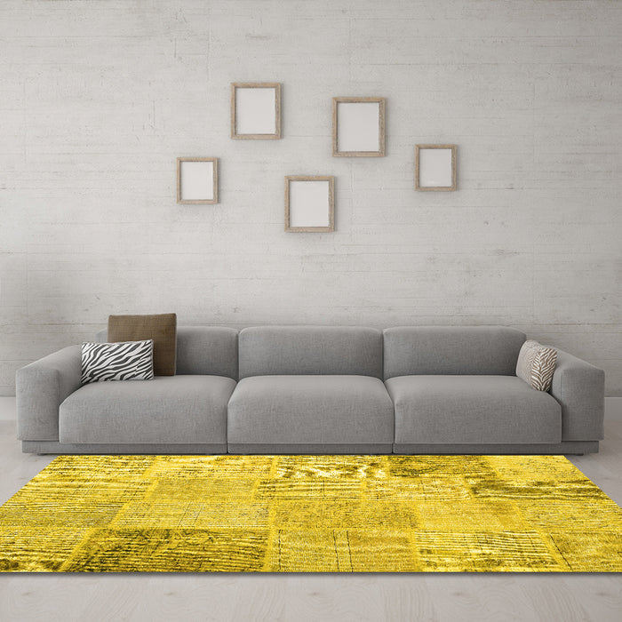 Machine Washable Patchwork Yellow Transitional Rug in a Living Room, wshcon1984yw