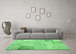 Machine Washable Patchwork Emerald Green Transitional Area Rugs in a Living Room,, wshcon1984emgrn